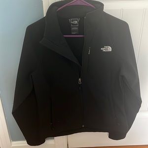Women’s small north face apex jacket. Like brand new.